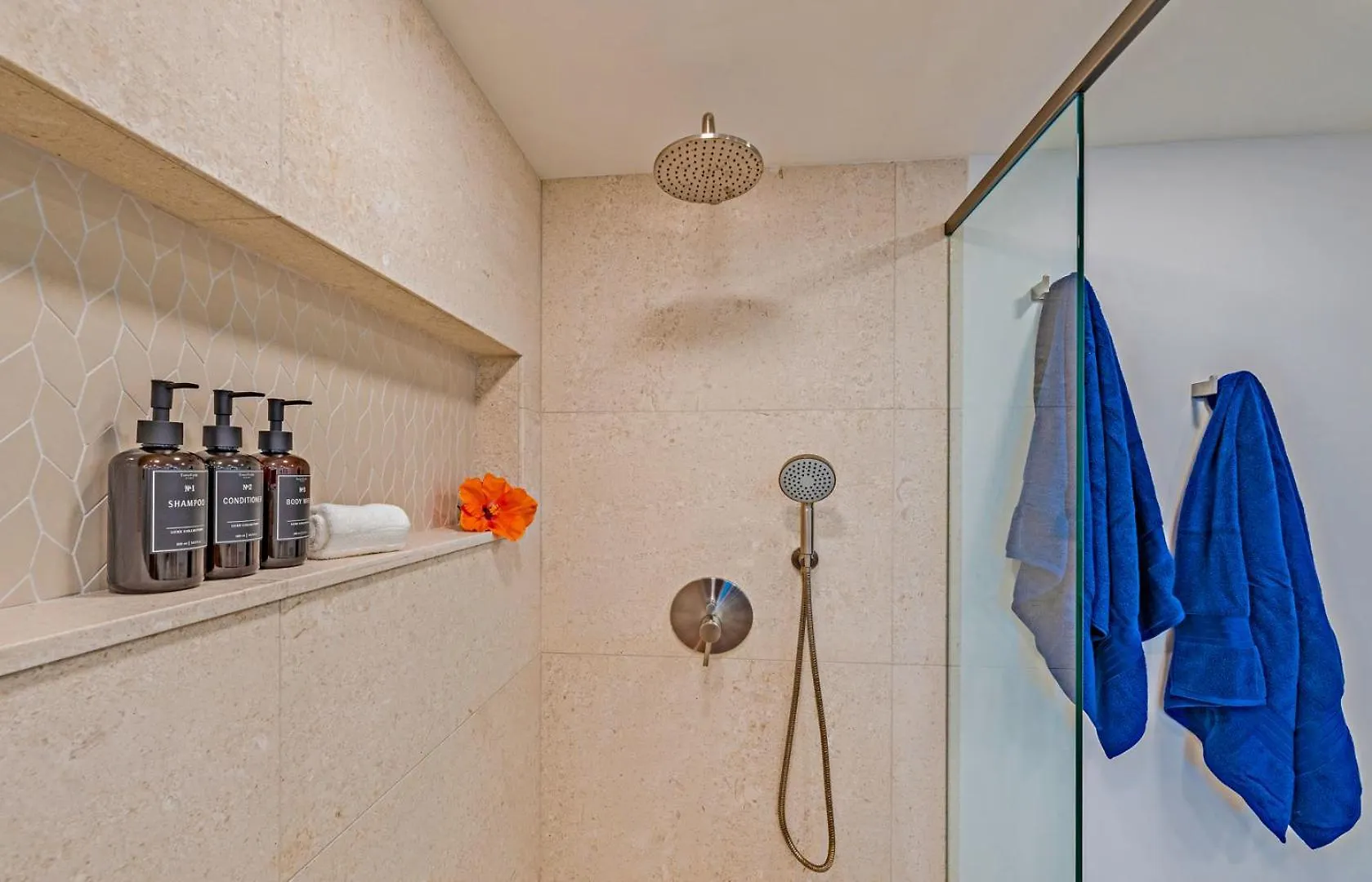 Apartment Kaanapali Shores 702 Kahana